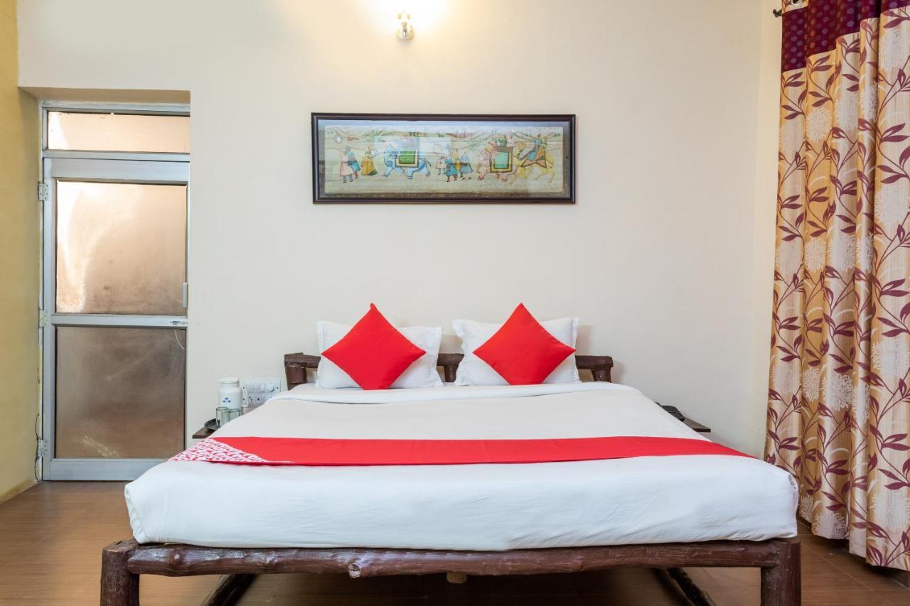 Kanha Village Eco Resort Экстерьер фото