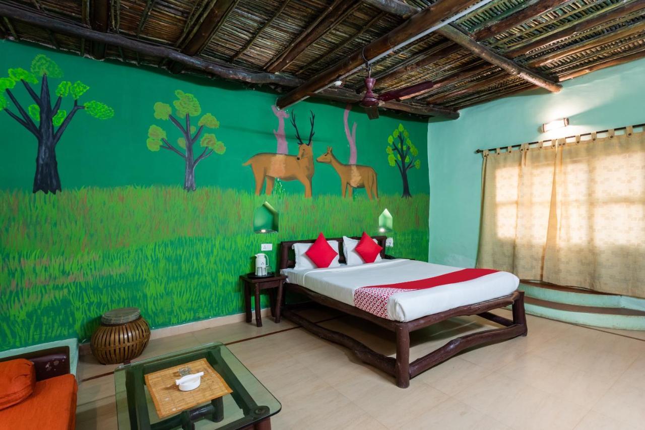 Kanha Village Eco Resort Экстерьер фото