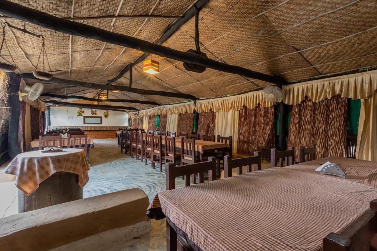Kanha Village Eco Resort Экстерьер фото